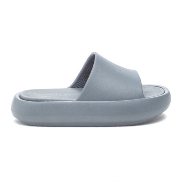 J/Slides Unisex Squish Grey EVA Lightweight Slides Women Size 7 - Picture 1 of 8